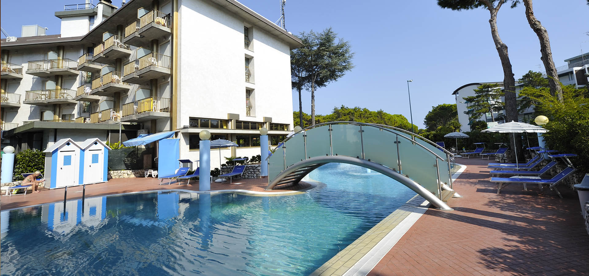 hotel con piscina a Lignano